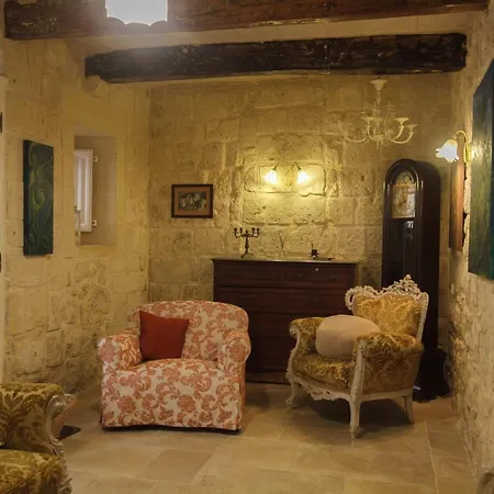 Town House Steeped In History Сasa de vacaciones Rabat