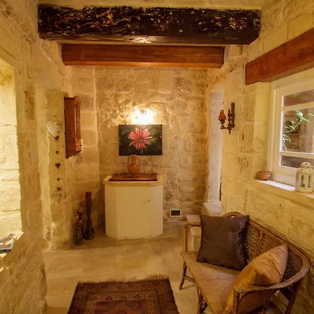 Town House Steeped In History Holiday home *