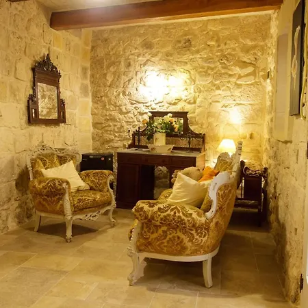 Holiday home Town House Steeped In History Rabat