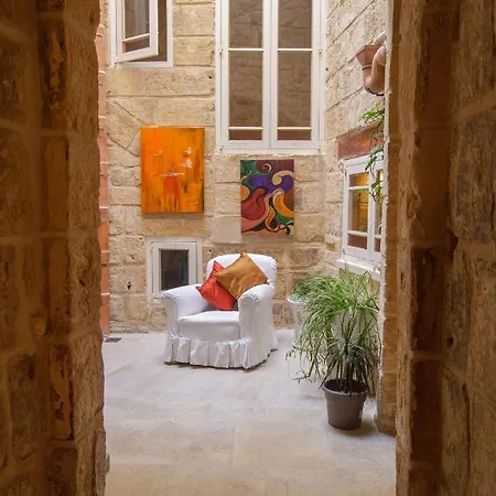 Holiday home Town House Steeped In History Rabat