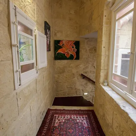 Town House Steeped In History Holiday home *